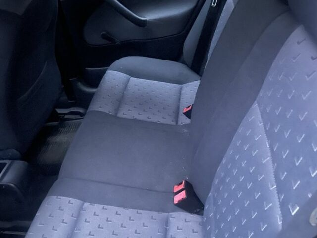 Бежевый Шкода Октавия, объемом двигателя 1.9 л и пробегом 251 тыс. км за 2600 $, фото 3 на Automoto.ua