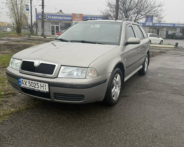 Бежевый Шкода Октавия, объемом двигателя 1.6 л и пробегом 300 тыс. км за 5500 $, фото 19 на Automoto.ua