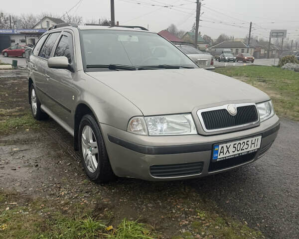 Бежевый Шкода Октавия, объемом двигателя 1.6 л и пробегом 300 тыс. км за 5500 $, фото 20 на Automoto.ua