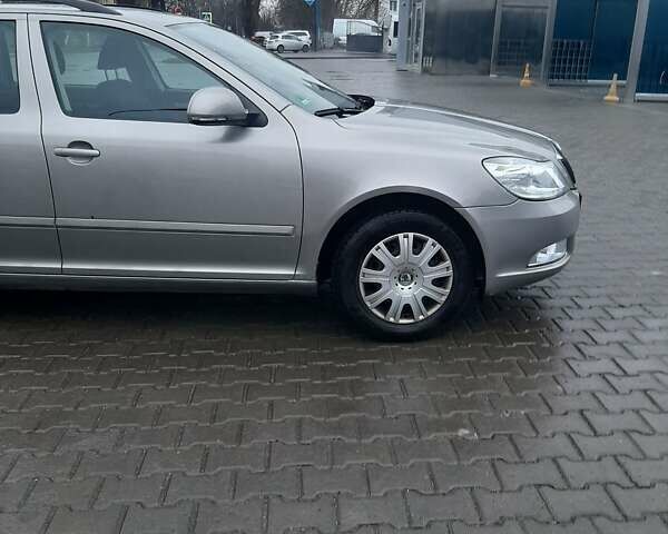 Бежевий Шкода Октавія, об'ємом двигуна 1.6 л та пробігом 163 тис. км за 7450 $, фото 7 на Automoto.ua