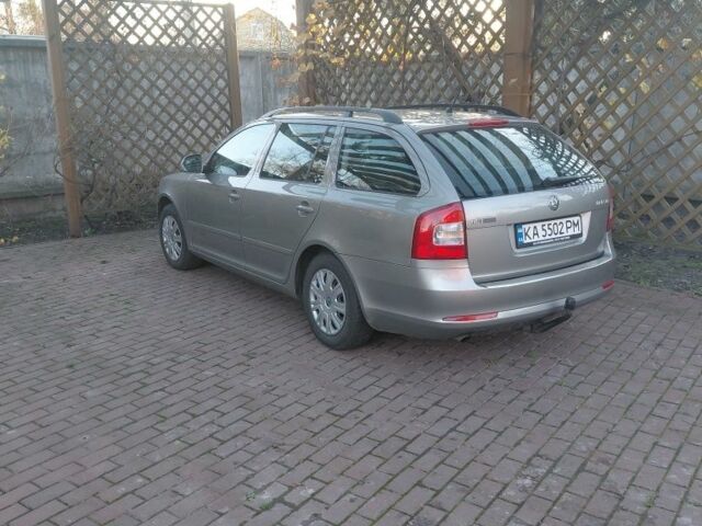 Бежевый Шкода Октавия, объемом двигателя 1.6 л и пробегом 232 тыс. км за 7850 $, фото 3 на Automoto.ua