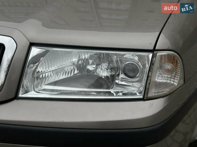 Бежевый Шкода Октавия, объемом двигателя 1.9 л и пробегом 97 тыс. км за 6999 $, фото 8 на Automoto.ua