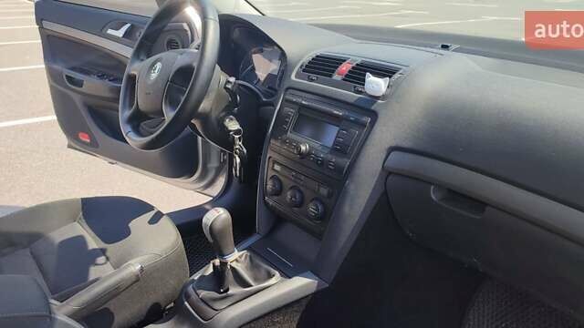 Бежевий Шкода Октавія, об'ємом двигуна 1.98 л та пробігом 326 тис. км за 5996 $, фото 4 на Automoto.ua