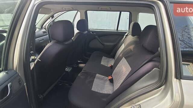 Бежевий Шкода Октавія, об'ємом двигуна 1.6 л та пробігом 334 тис. км за 3500 $, фото 3 на Automoto.ua