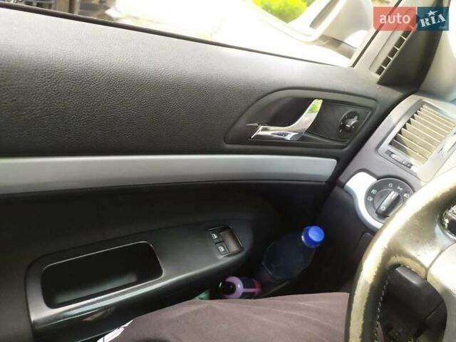 Бежевый Шкода Октавия, объемом двигателя 1.6 л и пробегом 198 тыс. км за 6777 $, фото 21 на Automoto.ua