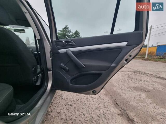 Бежевый Шкода Октавия, объемом двигателя 1.6 л и пробегом 237 тыс. км за 6000 $, фото 45 на Automoto.ua