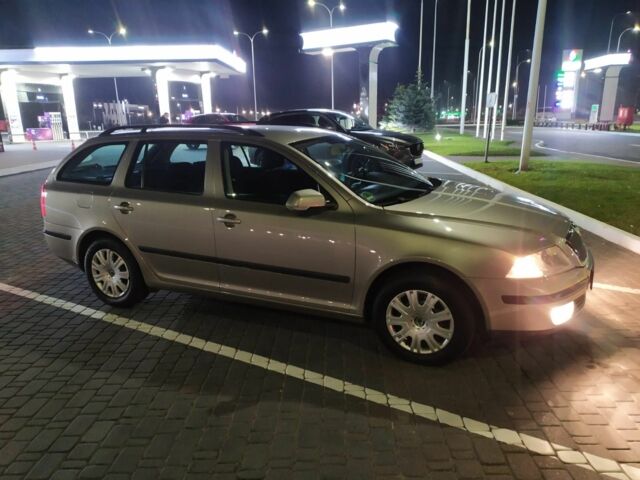 Бежевий Шкода Октавія, об'ємом двигуна 1.6 л та пробігом 197 тис. км за 6777 $, фото 1 на Automoto.ua