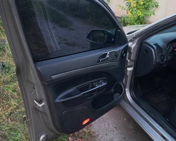 Бежевый Шкода Октавия, объемом двигателя 1.6 л и пробегом 290 тыс. км за 6800 $, фото 17 на Automoto.ua