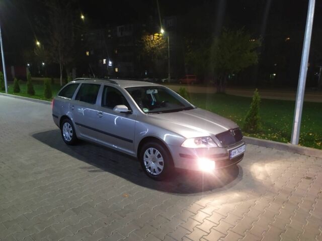 Бежевий Шкода Октавія, об'ємом двигуна 1.6 л та пробігом 197 тис. км за 6777 $, фото 4 на Automoto.ua