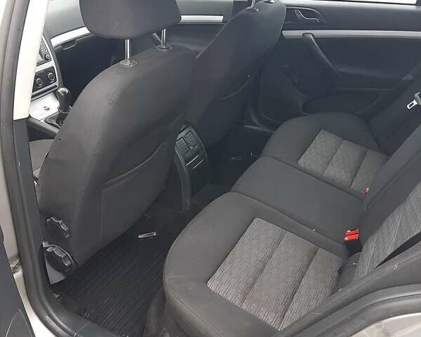 Бежевий Шкода Октавія, об'ємом двигуна 1.6 л та пробігом 163 тис. км за 7450 $, фото 40 на Automoto.ua