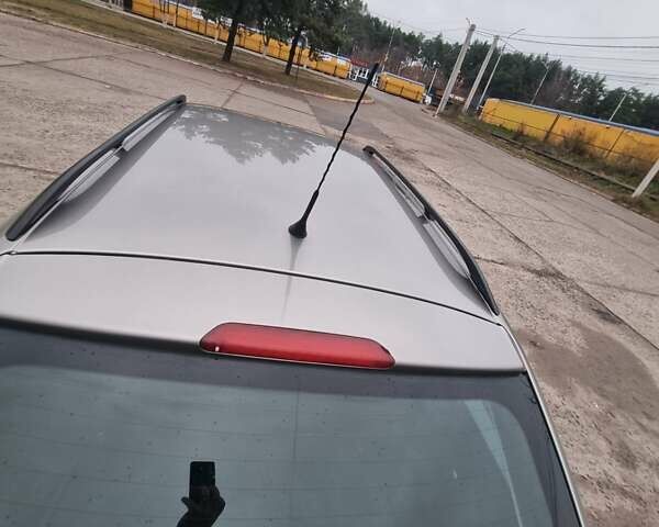 Бежевый Шкода Октавия, объемом двигателя 1.6 л и пробегом 237 тыс. км за 6000 $, фото 32 на Automoto.ua