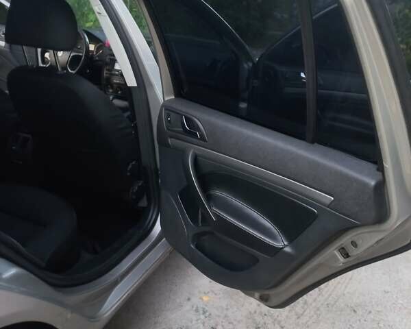 Бежевый Шкода Октавия, объемом двигателя 1.6 л и пробегом 290 тыс. км за 6800 $, фото 14 на Automoto.ua