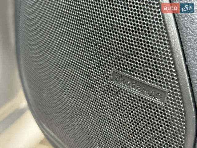 Бежевый Шкода Октавия, объемом двигателя 1.6 л и пробегом 237 тыс. км за 6750 $, фото 37 на Automoto.ua