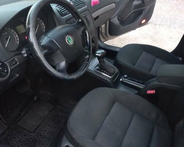 Бежевый Шкода Октавия, объемом двигателя 1.6 л и пробегом 290 тыс. км за 6800 $, фото 19 на Automoto.ua