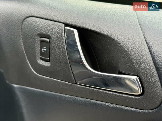 Бежевый Шкода Октавия, объемом двигателя 1.6 л и пробегом 237 тыс. км за 6750 $, фото 36 на Automoto.ua