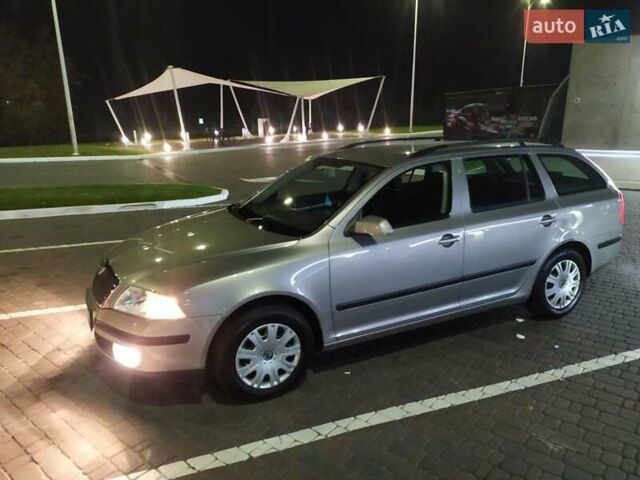 Бежевый Шкода Октавия, объемом двигателя 1.6 л и пробегом 198 тыс. км за 6777 $, фото 12 на Automoto.ua