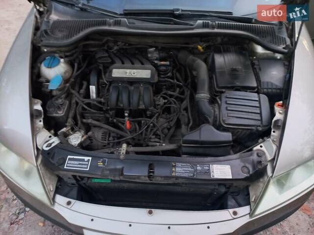 Бежевый Шкода Октавия, объемом двигателя 1.6 л и пробегом 290 тыс. км за 6800 $, фото 7 на Automoto.ua