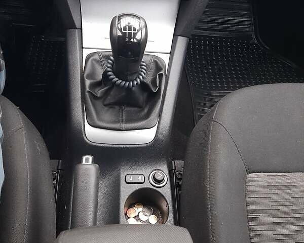 Бежевий Шкода Октавія, об'ємом двигуна 1.6 л та пробігом 163 тис. км за 7450 $, фото 50 на Automoto.ua