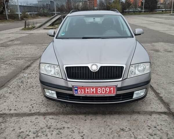 Бежевый Шкода Октавия, объемом двигателя 1.6 л и пробегом 237 тыс. км за 6000 $, фото 14 на Automoto.ua