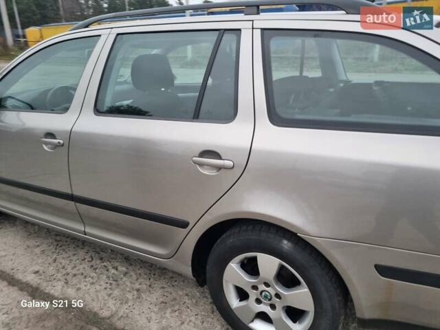 Бежевый Шкода Октавия, объемом двигателя 1.6 л и пробегом 237 тыс. км за 6000 $, фото 22 на Automoto.ua