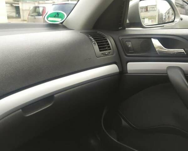 Бежевый Шкода Октавия, объемом двигателя 1.6 л и пробегом 198 тыс. км за 6777 $, фото 16 на Automoto.ua