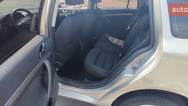 Бежевий Шкода Октавія, об'ємом двигуна 1.98 л та пробігом 326 тис. км за 5996 $, фото 1 на Automoto.ua