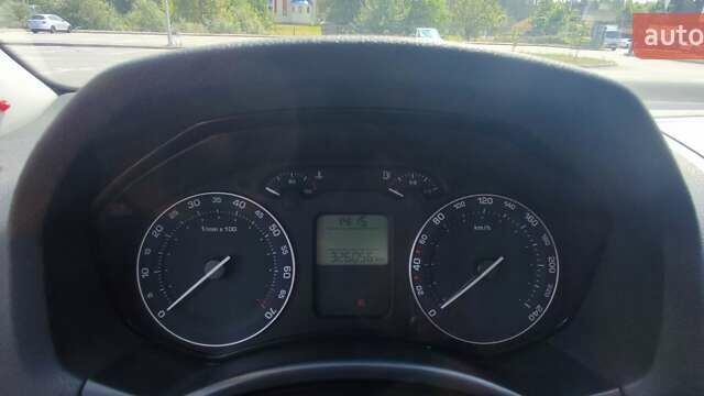 Бежевий Шкода Октавія, об'ємом двигуна 1.98 л та пробігом 326 тис. км за 5996 $, фото 6 на Automoto.ua