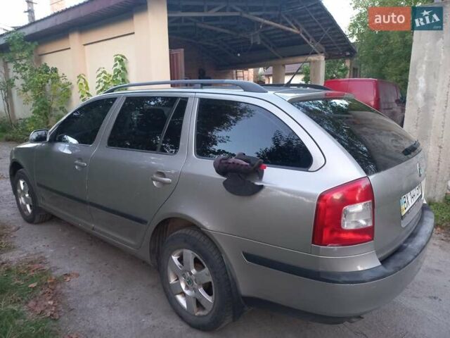 Бежевый Шкода Октавия, объемом двигателя 1.6 л и пробегом 290 тыс. км за 6800 $, фото 5 на Automoto.ua