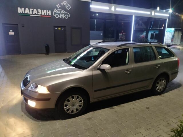 Бежевий Шкода Октавія, об'ємом двигуна 1.6 л та пробігом 197 тис. км за 6777 $, фото 5 на Automoto.ua