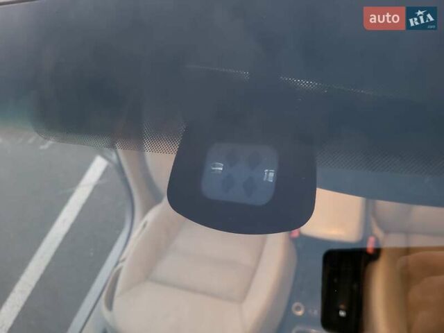 Бежевый Шкода Октавия, объемом двигателя 1.98 л и пробегом 231 тыс. км за 8300 $, фото 62 на Automoto.ua