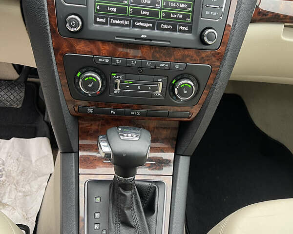 Бежевый Шкода Октавия, объемом двигателя 1.8 л и пробегом 159 тыс. км за 7499 $, фото 40 на Automoto.ua