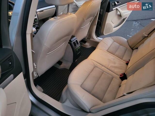 Бежевый Шкода Октавия, объемом двигателя 1.98 л и пробегом 231 тыс. км за 8300 $, фото 31 на Automoto.ua