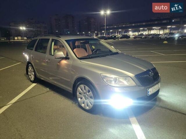 Бежевый Шкода Октавия, объемом двигателя 1.98 л и пробегом 231 тыс. км за 8300 $, фото 13 на Automoto.ua