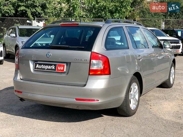 Бежевый Шкода Октавия, объемом двигателя 1.6 л и пробегом 125 тыс. км за 8330 $, фото 4 на Automoto.ua