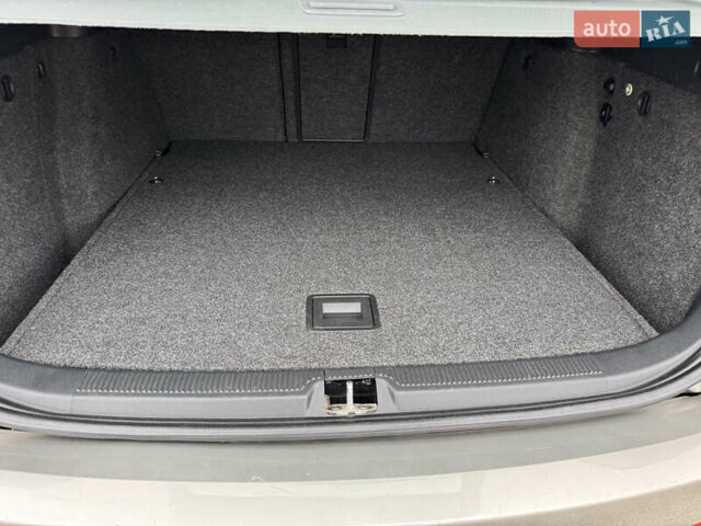 Бежевый Шкода Октавия, объемом двигателя 1.6 л и пробегом 223 тыс. км за 7700 $, фото 38 на Automoto.ua