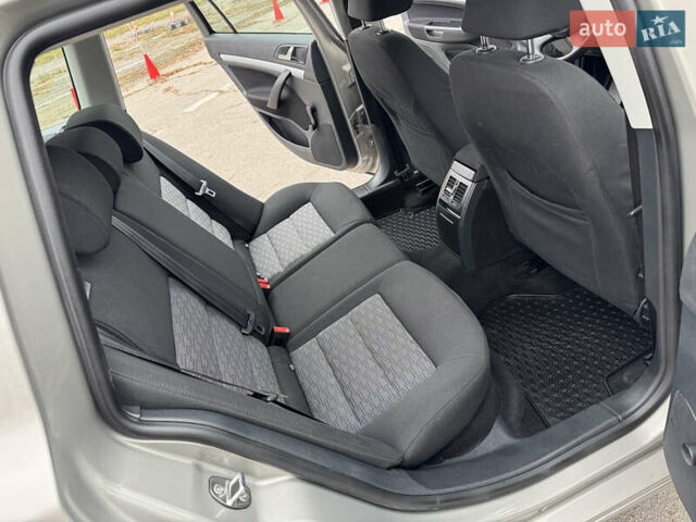 Бежевый Шкода Октавия, объемом двигателя 1.6 л и пробегом 223 тыс. км за 7700 $, фото 33 на Automoto.ua