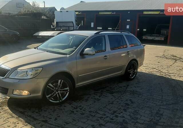 Бежевый Шкода Октавия, объемом двигателя 1.4 л и пробегом 226 тыс. км за 6300 $, фото 1 на Automoto.ua