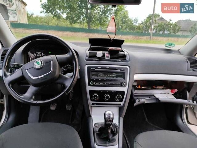 Бежевий Шкода Октавія, об'ємом двигуна 1.4 л та пробігом 241 тис. км за 7250 $, фото 9 на Automoto.ua