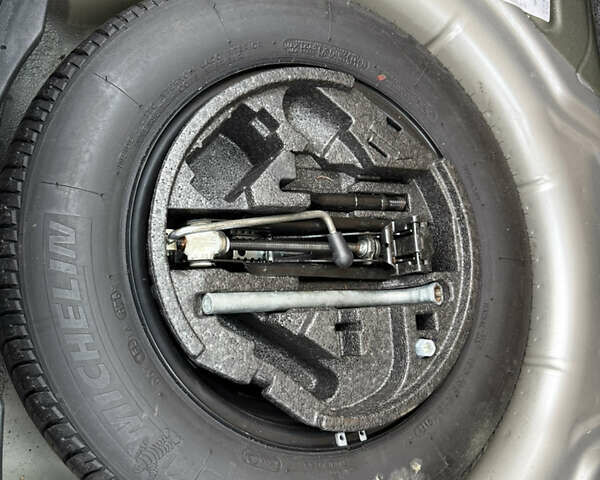 Шкода Октавия 2009 в Березань на Automoto.ua Бежевый Шкода Октавия, объемом двигателя 1.6 л и пробегом 182 тыс. км за 6700 $, фото 28 на Automoto.ua
