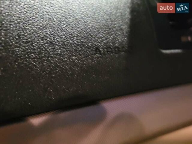 Бежевый Шкода Октавия, объемом двигателя 1.98 л и пробегом 231 тыс. км за 8300 $, фото 102 на Automoto.ua