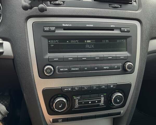 Бежевый Шкода Октавия, объемом двигателя 1.8 л и пробегом 239 тыс. км за 7000 $, фото 45 на Automoto.ua