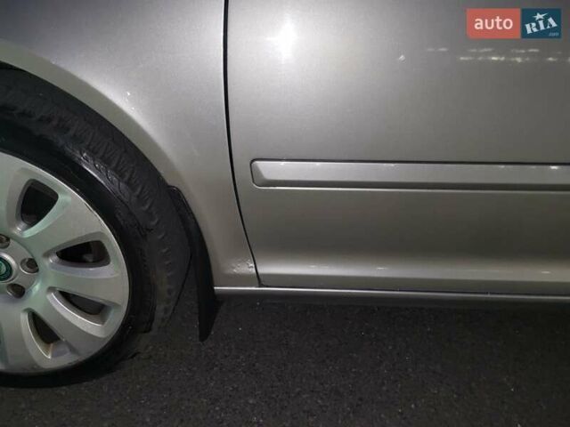 Бежевый Шкода Октавия, объемом двигателя 1.98 л и пробегом 231 тыс. км за 8300 $, фото 92 на Automoto.ua