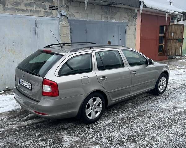 Бежевый Шкода Октавия, объемом двигателя 1.8 л и пробегом 239 тыс. км за 7000 $, фото 50 на Automoto.ua