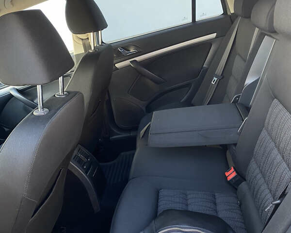 Бежевий Шкода Октавія, об'ємом двигуна 1.4 л та пробігом 226 тис. км за 5999 $, фото 13 на Automoto.ua