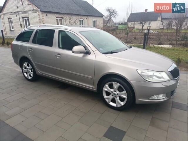 Бежевий Шкода Октавія, об'ємом двигуна 1.4 л та пробігом 217 тис. км за 6800 $, фото 5 на Automoto.ua