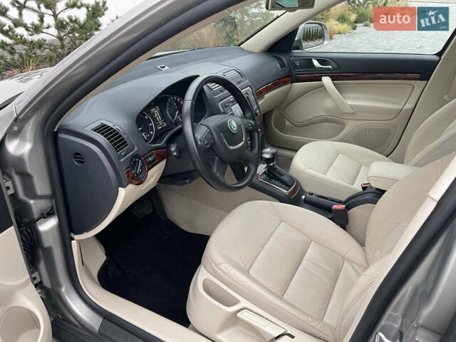 Бежевый Шкода Октавия, объемом двигателя 1.8 л и пробегом 159 тыс. км за 7499 $, фото 16 на Automoto.ua