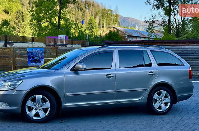 Бежевий Шкода Октавія, об'ємом двигуна 1.6 л та пробігом 219 тис. км за 7500 $, фото 7 на Automoto.ua