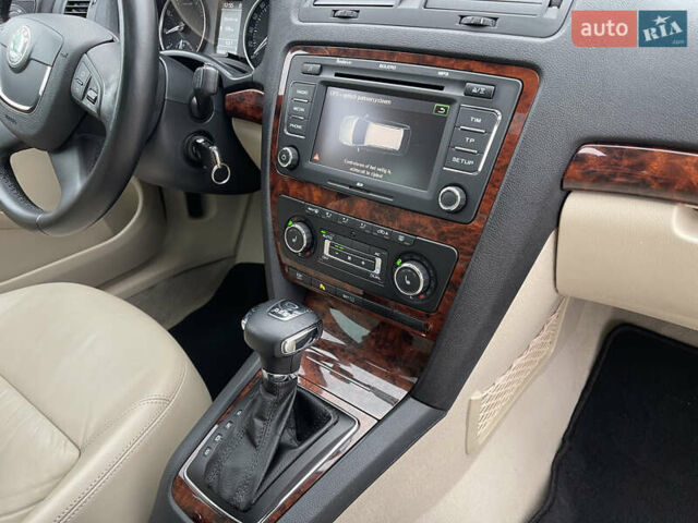 Бежевый Шкода Октавия, объемом двигателя 1.8 л и пробегом 159 тыс. км за 7499 $, фото 38 на Automoto.ua