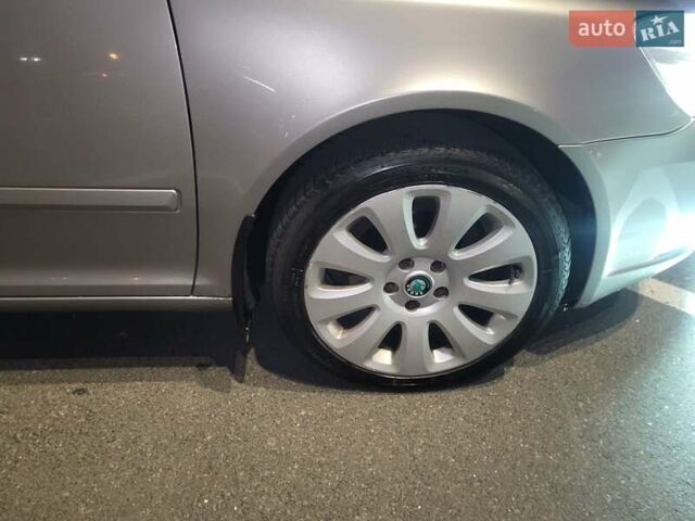 Бежевый Шкода Октавия, объемом двигателя 1.98 л и пробегом 231 тыс. км за 8300 $, фото 98 на Automoto.ua