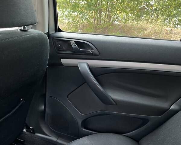 Бежевый Шкода Октавия, объемом двигателя 1.8 л и пробегом 239 тыс. км за 7000 $, фото 31 на Automoto.ua